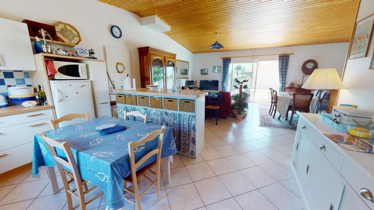 Villa La Grande Vallee Сен-Жил-Кроа-дьо-Ви Екстериор снимка