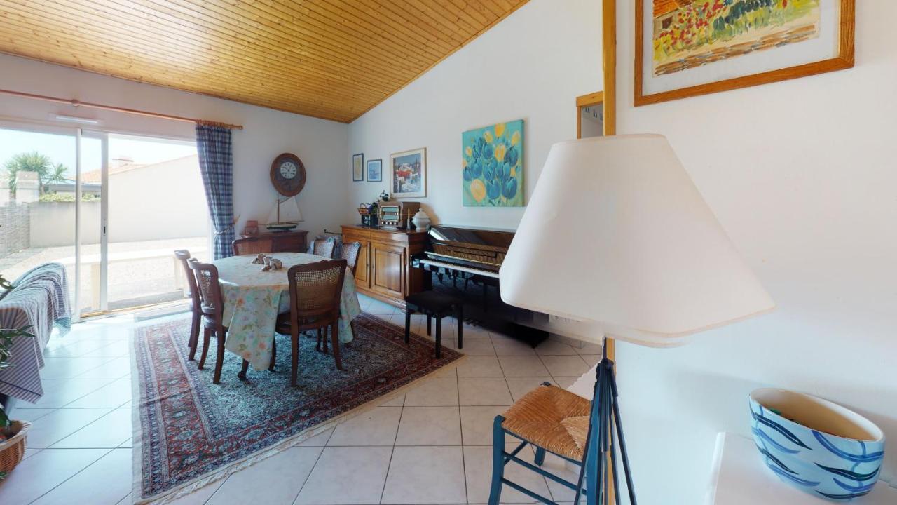 Villa La Grande Vallee Сен-Жил-Кроа-дьо-Ви Екстериор снимка